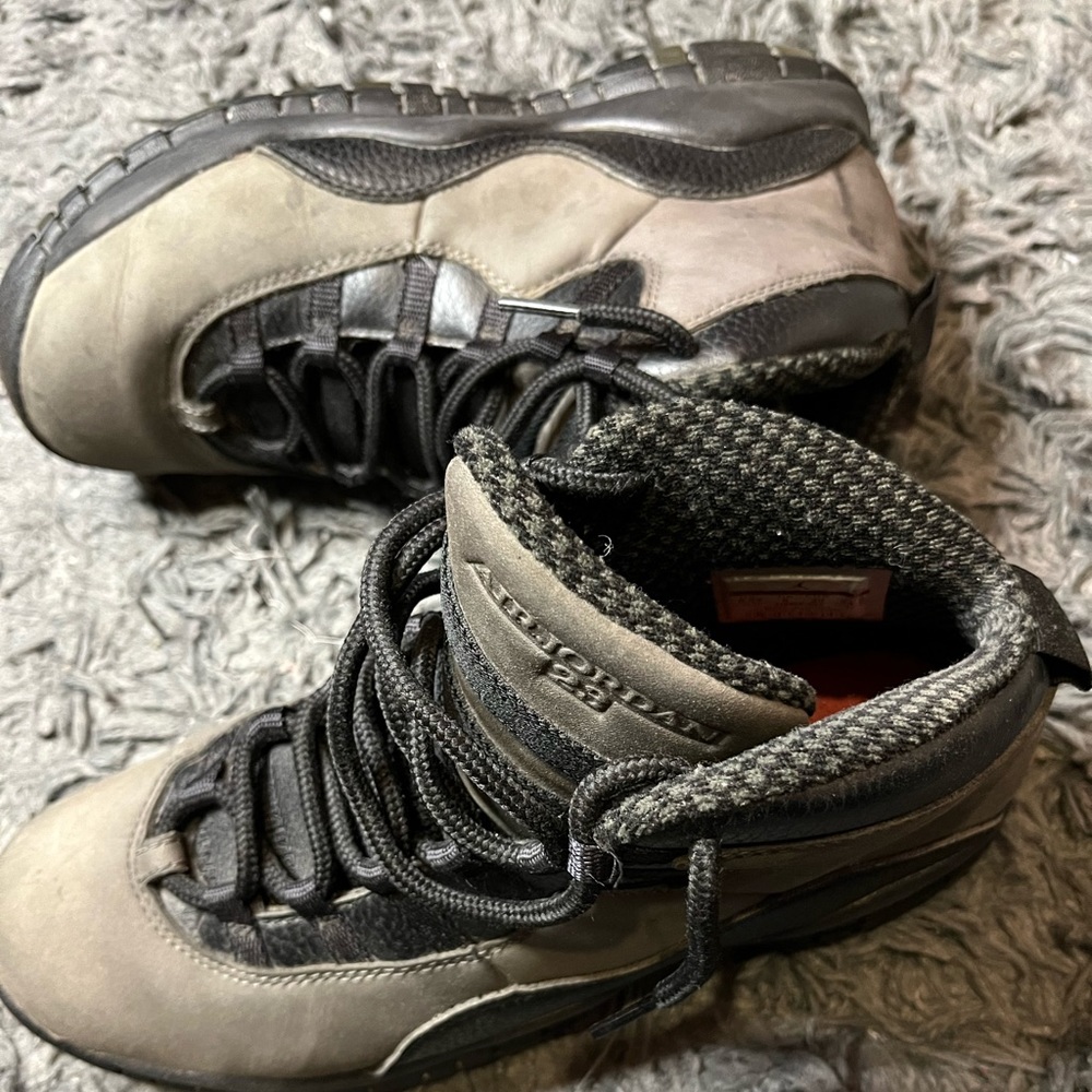 Jordan 10 Retro "Shadow"